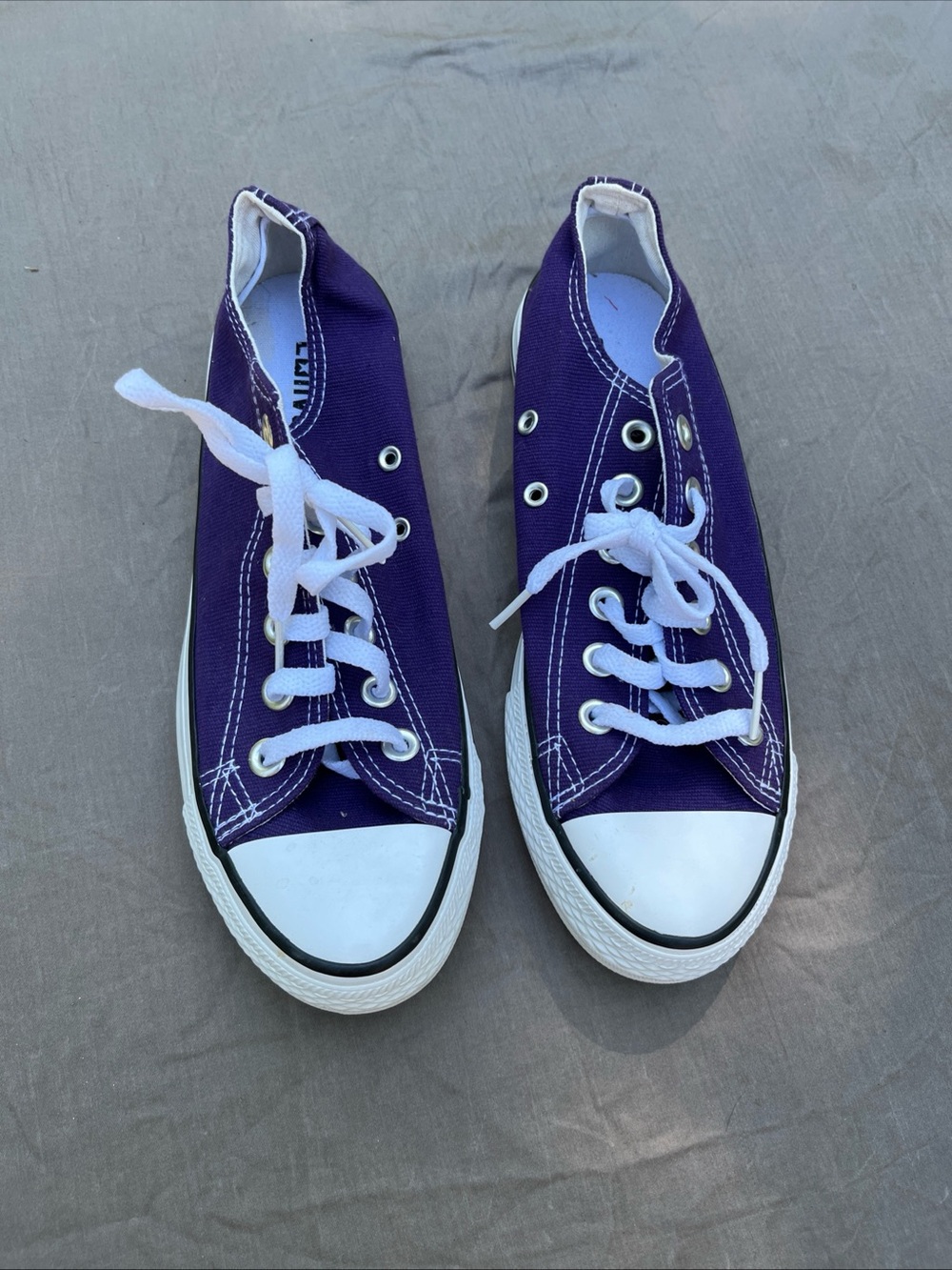Converse Purple Low Top Sneakers with White Laces - Picture 7 of 7